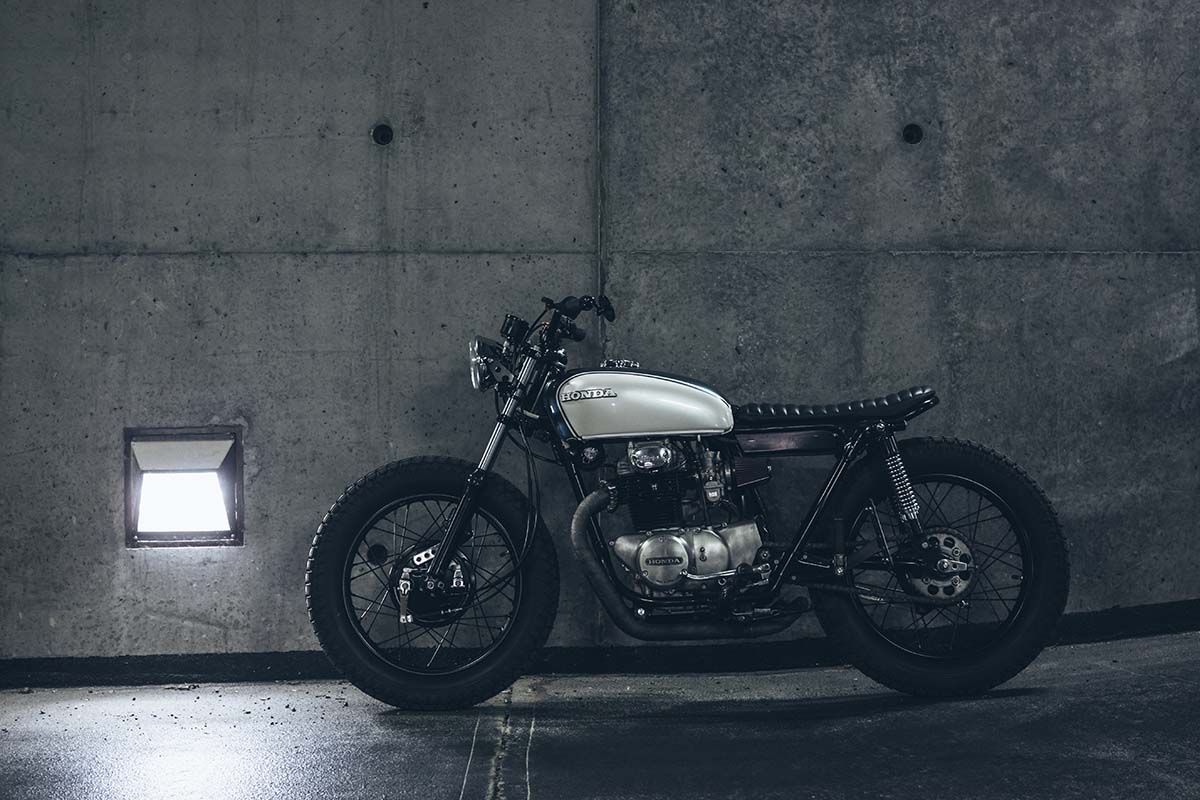 72 CB350 MaggieMay by Alex Burrows